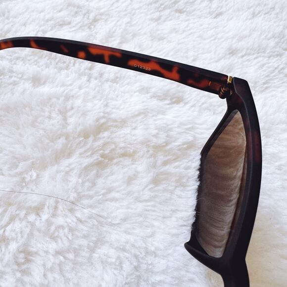 Ora Tortoise Brown Angular Frame Sunglasses - Picture 6 of 12